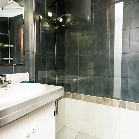 Raymanda203 Appartement *